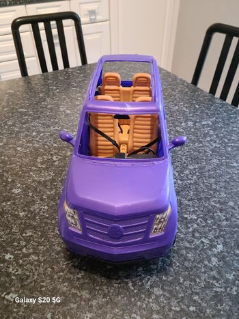 Voiture 4x4 Barbie