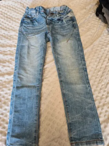 Jean 122