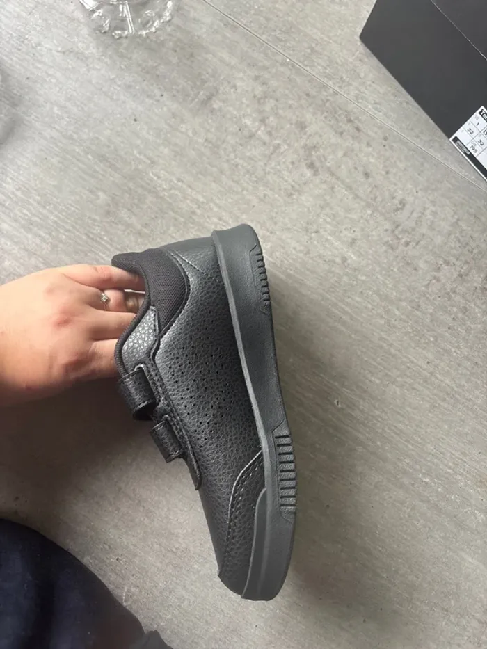 Basket adidas taille 32 - photo numéro 4