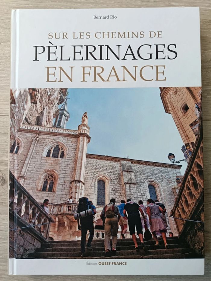 Sur les chemins de pèlerinages en France
Bernard
Rio