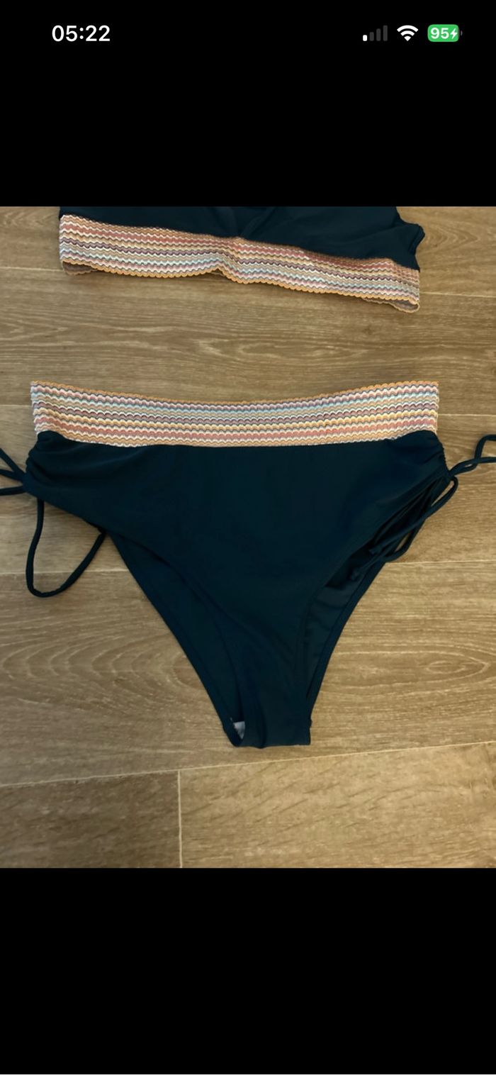 Maillot de bain 2 pièces - photo numéro 2