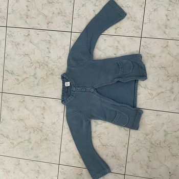 Gilet bleu taille 10 ans