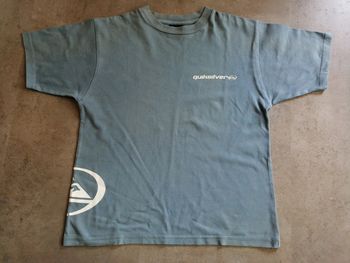 T-shirt Quiksilver bleu/gris Taille 10 ans