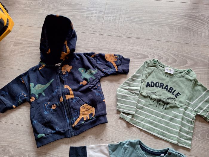 Lot de vêtements Garçon 3 mois - photo numéro 4