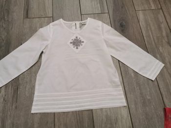 Tunique blanche brodée manches longues 5/6 ans