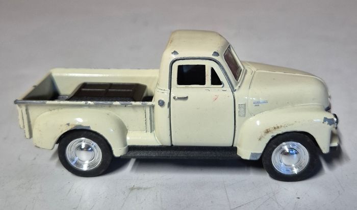 Welly 1955 Chevrolet Pickup No.48708 voiture miniature vintage 1/34–1/39 - photo numéro 3