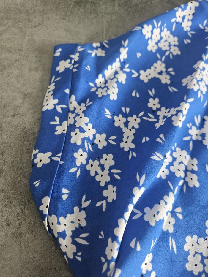 Blouse fleurie à manches courtes - Taille 42 / 44 - Blancheporte - Bleue roi et blanche - photo numéro 5