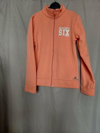 Très belle veste fille T 8 ans