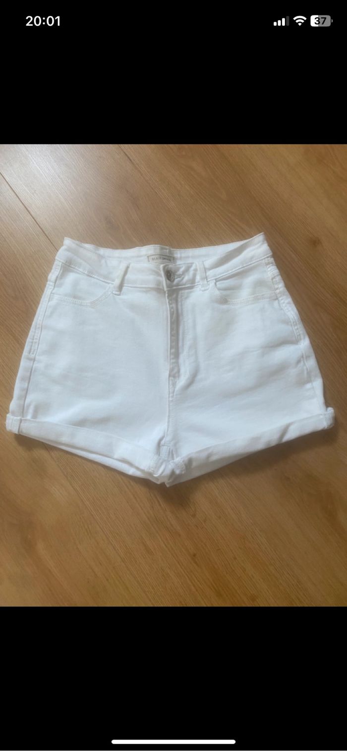 Short en jeans blanc