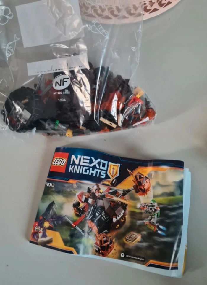 Lego Nexo Knights 70313 - Écrase-lave de Moltor + notice - photo numéro 3