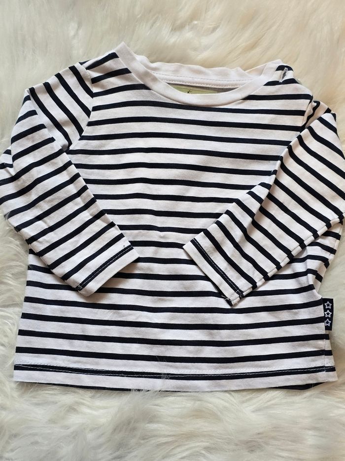 Neufs (non portés)💙🤩😍 superbe ensemble teeshirt ml et pantalon velours 9 mois garçon 💙😍🤩 - photo numéro 6