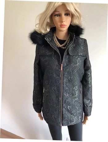 Parka noire et dorée neuve avec capuche amovible Morgan taille 36 (valeur 130€)
