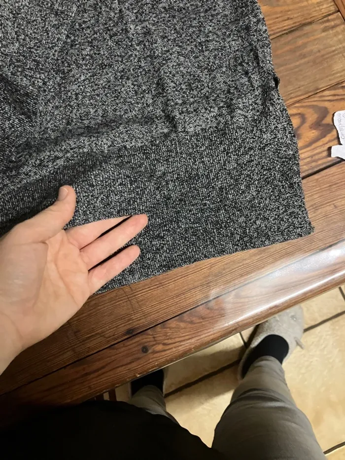 Pulls gris et noir asymétrique @ - photo numéro 3