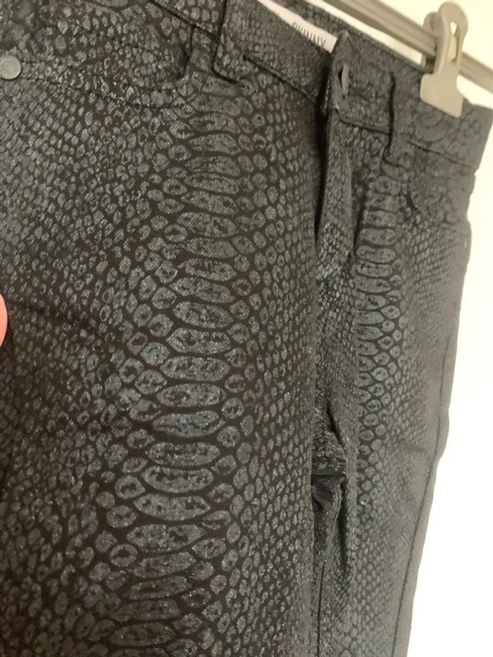 Pantalon impression python 8/9 ans - photo numéro 3