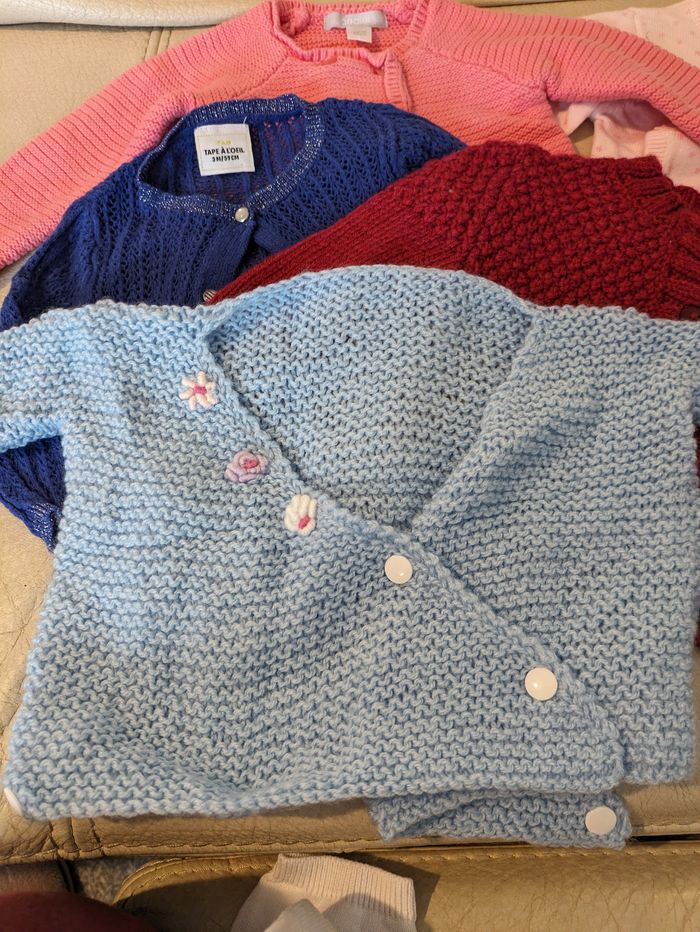 Gilets 3 mois - photo numéro 8