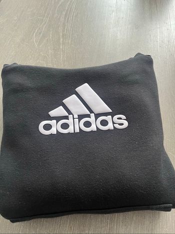 Sweat à capuche Adidas
