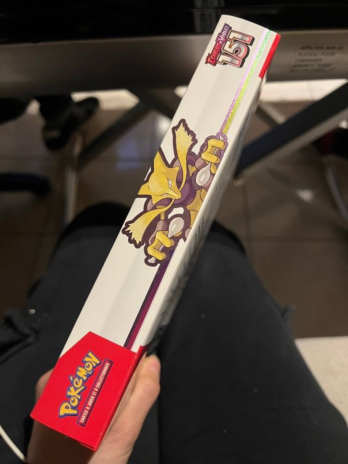 Coffret Pokémon 151  Alakazam scellé - photo numéro 7
