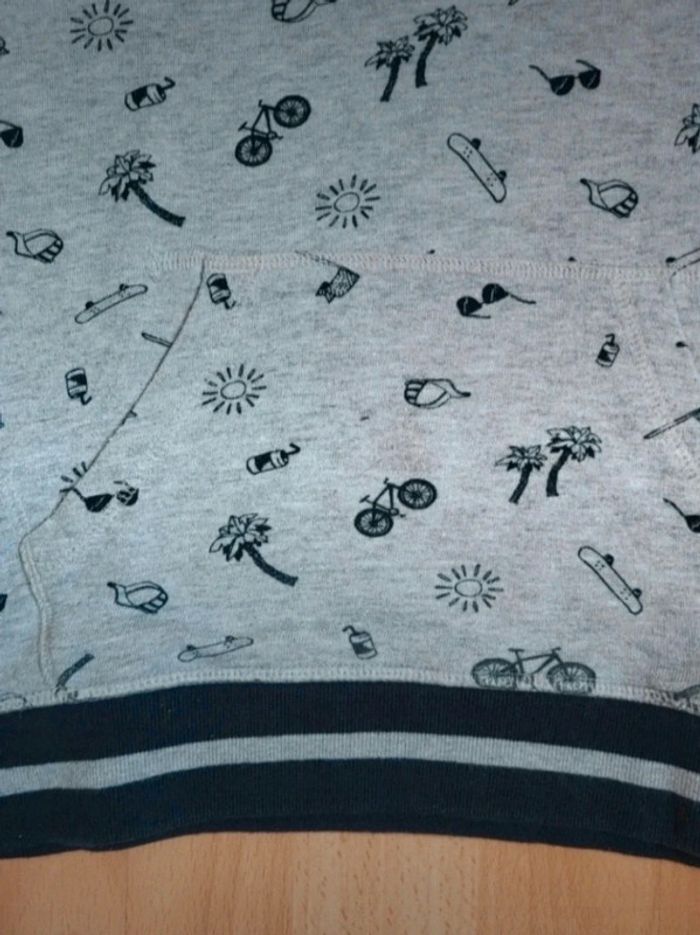 Lot T-shirt à manches longues et sweat à capuche gris imprimé La Redoute Gémo 8 ans - photo numéro 4