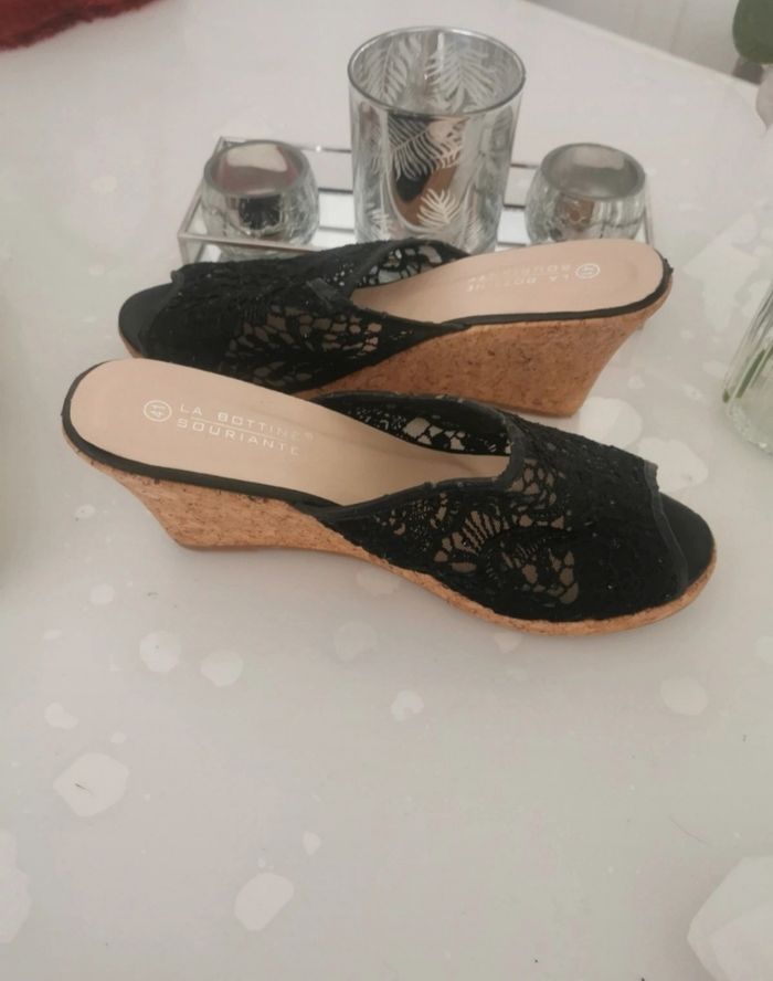🖤🤍Jolie Paires De Mules Talon Compensé 🖤🤍 - photo numéro 5