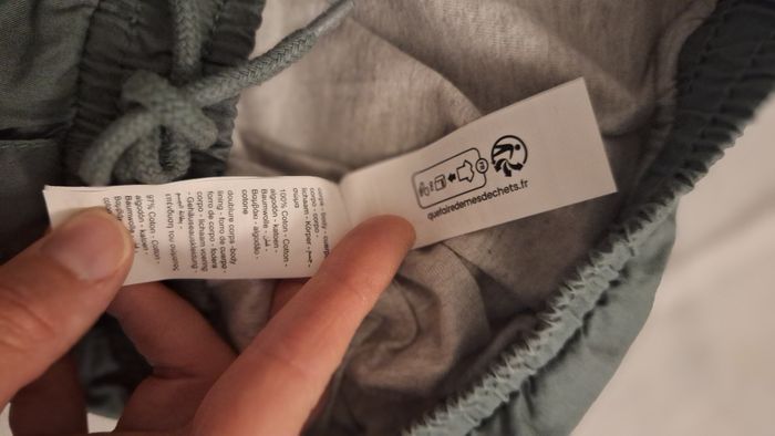 Pantalon jogger en toile kaki - photo numéro 10