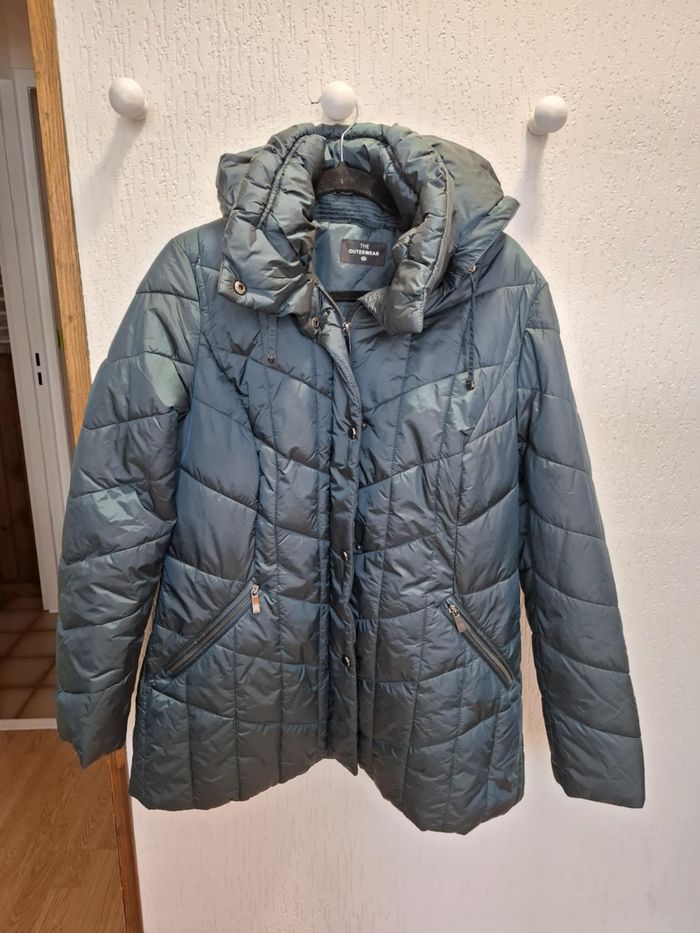 Belle doudoune mi-longue femme C&A matelassée à capuche amovible 46 vert foncé neuve