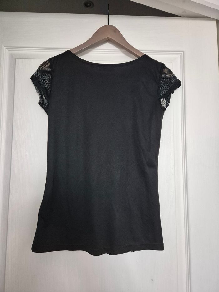 T shirt en dentelle - photo numéro 2