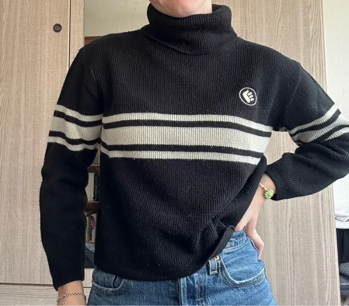 Pull col roulé court vintage