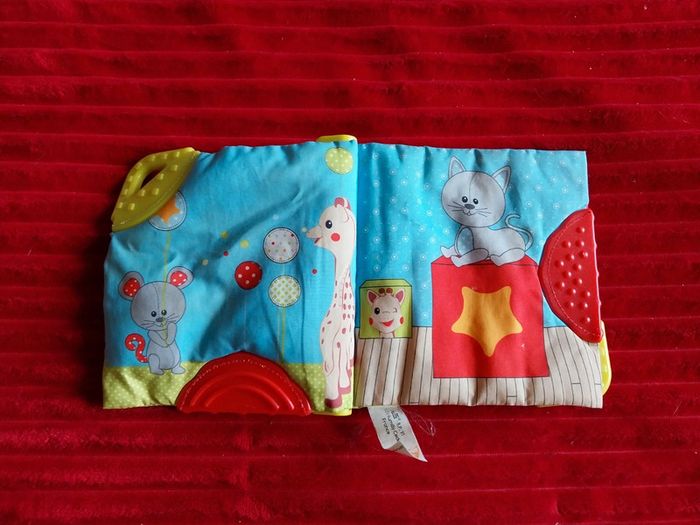 Livre Sophie la girafe - photo numéro 2