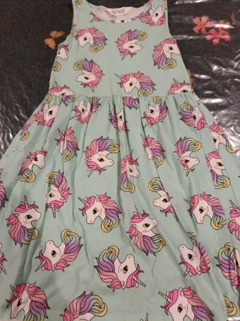 Robe licorne hm 10 8 ans