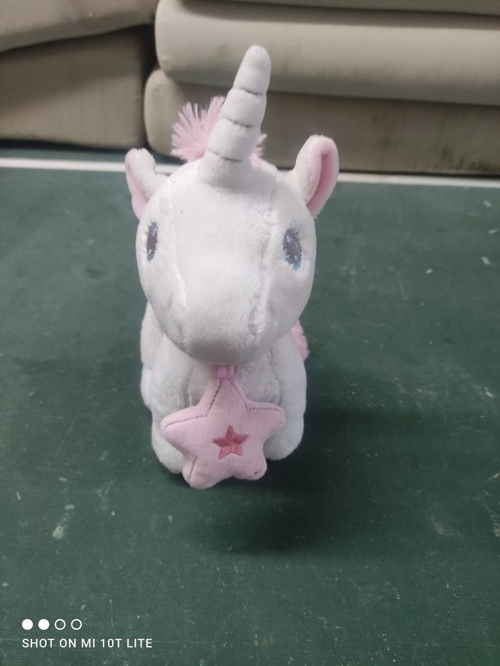 Licorne hochet