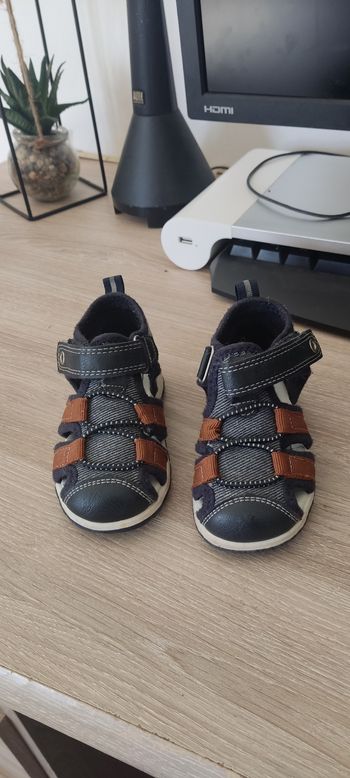 Sandale Gémo taille 20