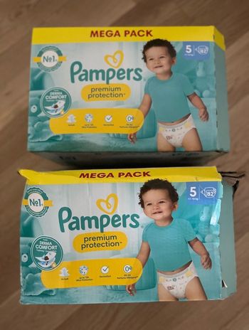 Lot de 2 Mega pack de 82 couches pampers premium protection taille 5 x 2