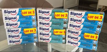 Lot pack 18 dentifrices signal integral 8
