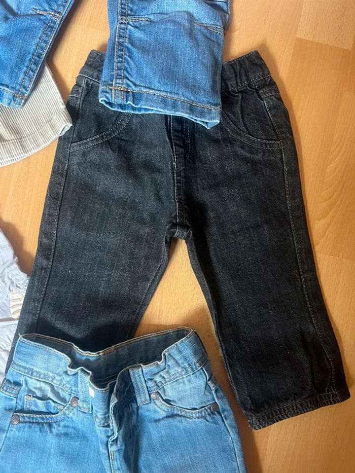 Lot 5 pantalons Garçon taille 12mois - photo numéro 4