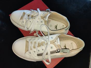 Baskets femme mustang 38 