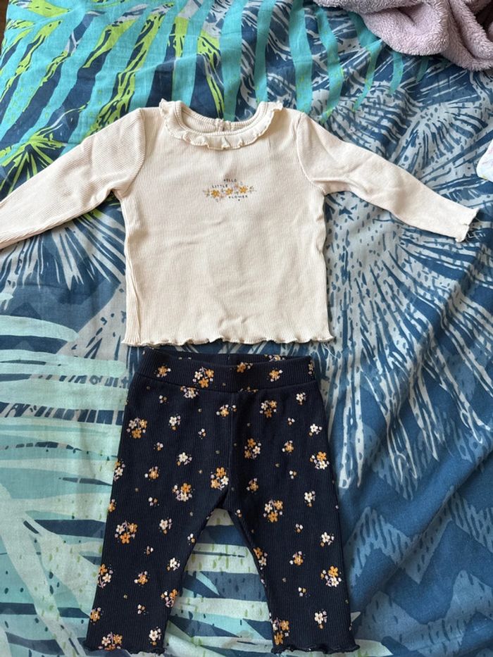 Ensemble legging et maillot Kiabi 3 mois