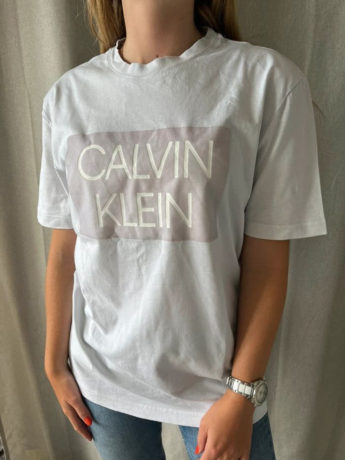 Tee-shirts Calvin Klein - photo numéro 2