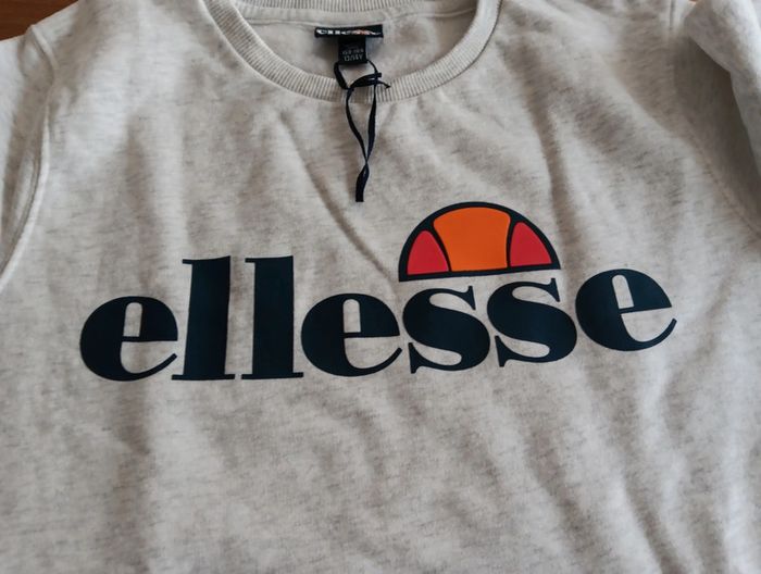 Sweat Ellesse 13-14 ans neuf - photo numéro 2