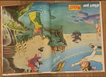 Ancien journal de Mickey avec cadeau poster géant Film Peter Pan N°1760 de 1986 vintage