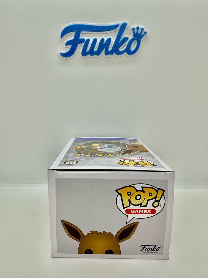 Funko Pop Pokemon Eevee 626 Diamond NYCC 2021 🇺🇸 - photo numéro 6