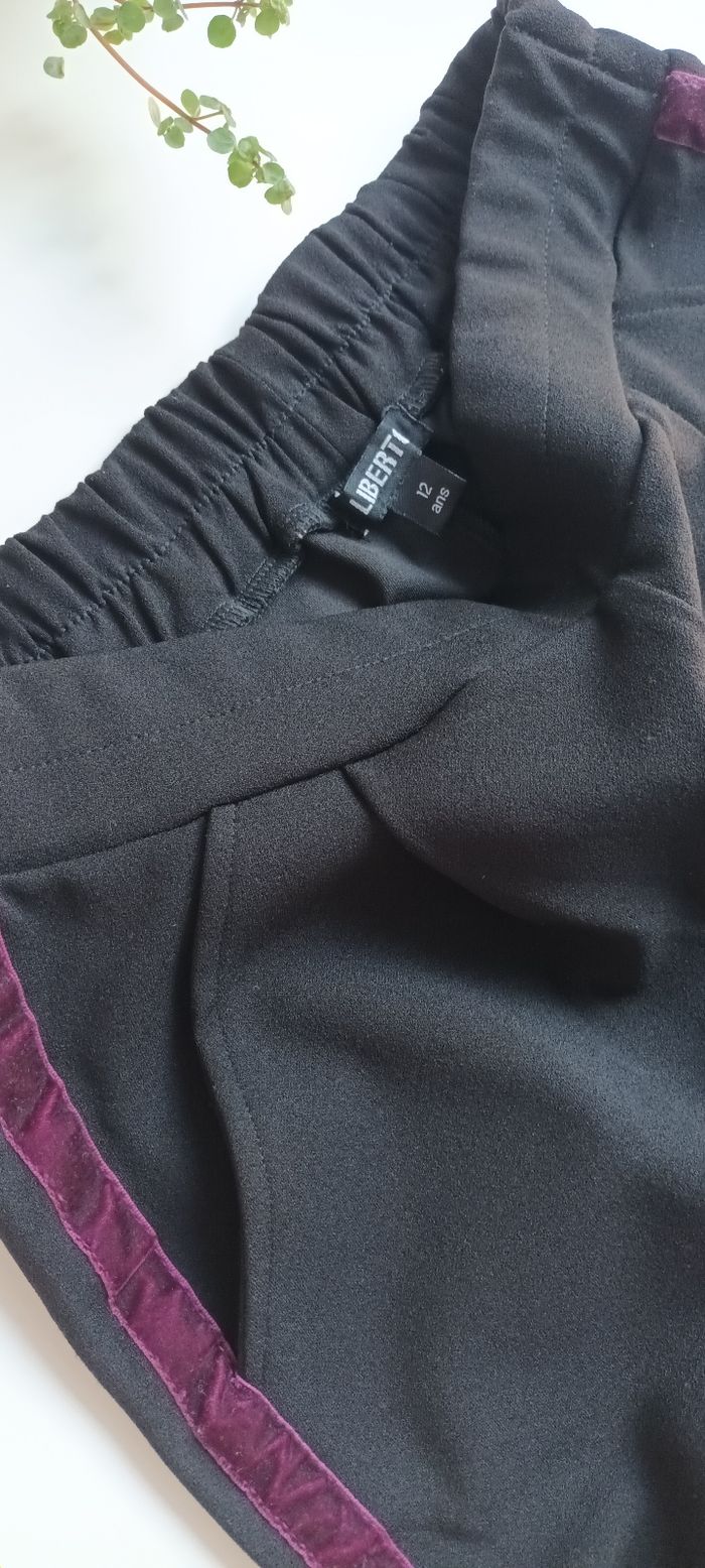 Pantalon noir et bordeaux - photo numéro 4