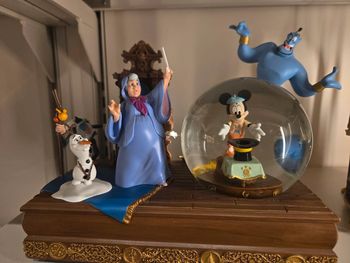 Snowglobe Mickey Magicien