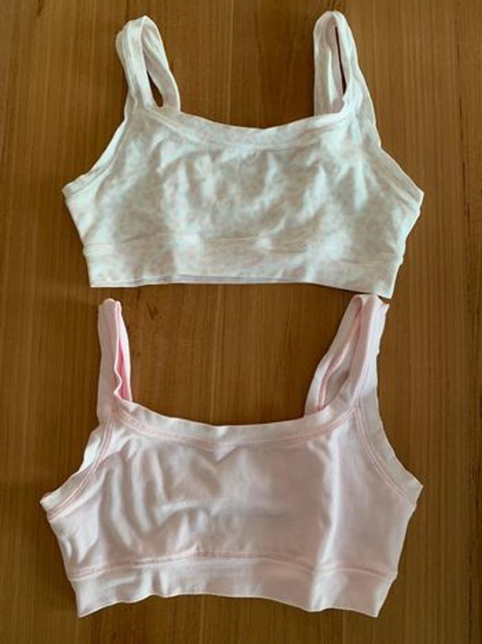 Lot de deux brassières United Colors of Benetton en 10 ans