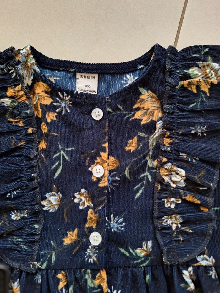 Robe à fleurs - photo numéro 2