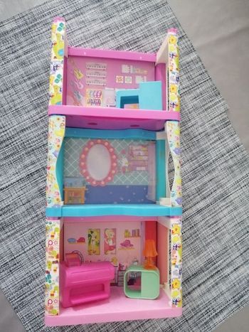 Structure poly pocket