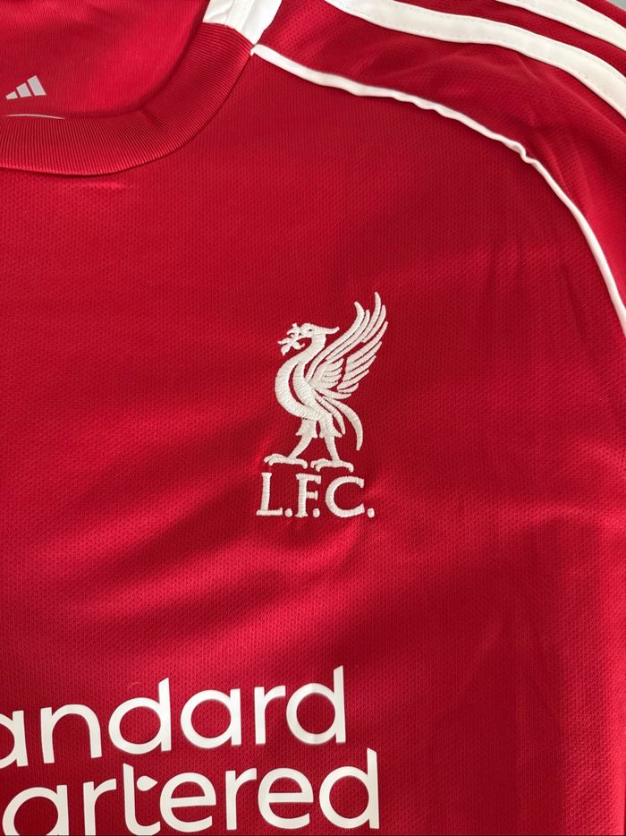 Maillot foot Liverpool - photo numéro 3