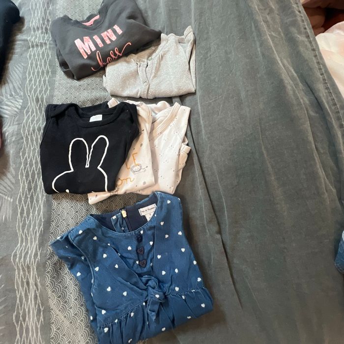 Lots de vêtements bébé fille