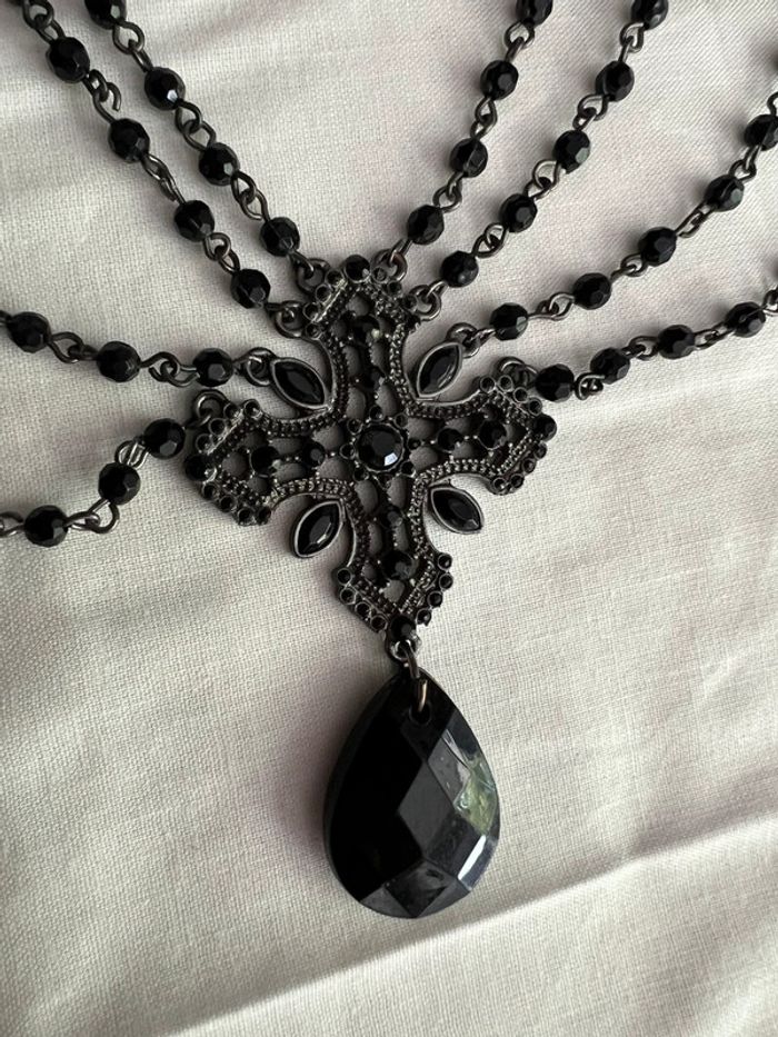 Collier multi chaines croix perles noires Baroque Victorian Goth - photo numéro 3