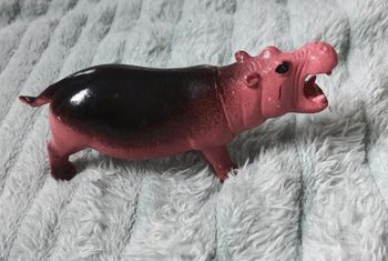 Adorable figurine d’hippopotame