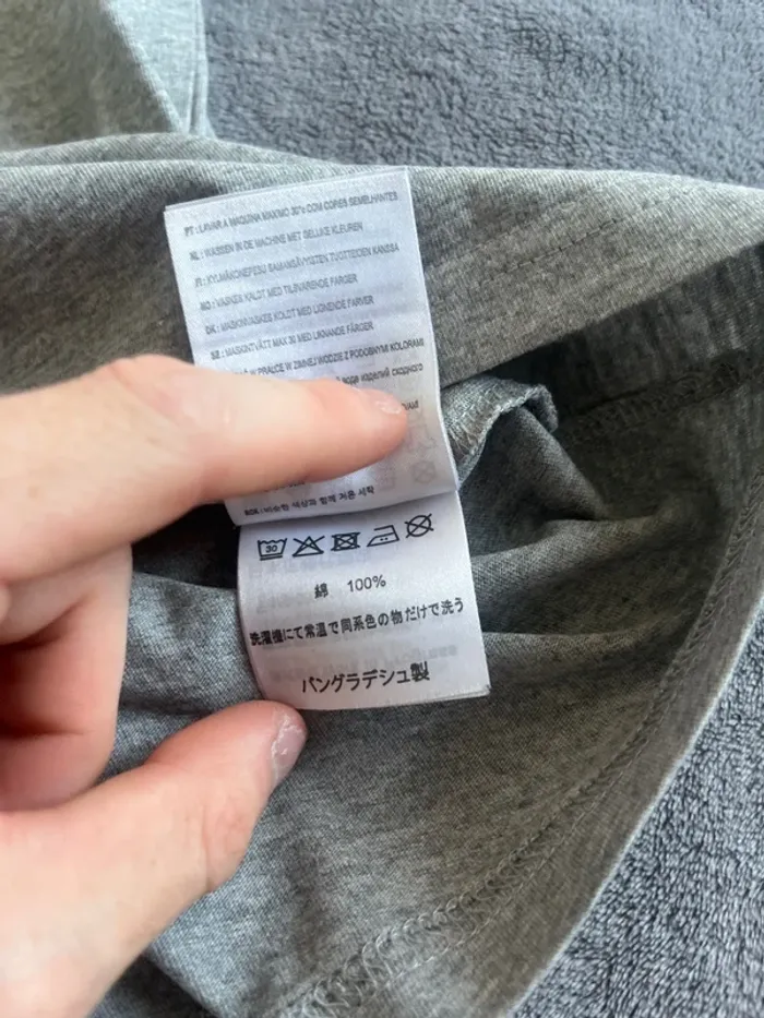 T-shirt Carhartt WIP gris logo poitrine – Neuf sans étiquette – Taille S - photo numéro 5
